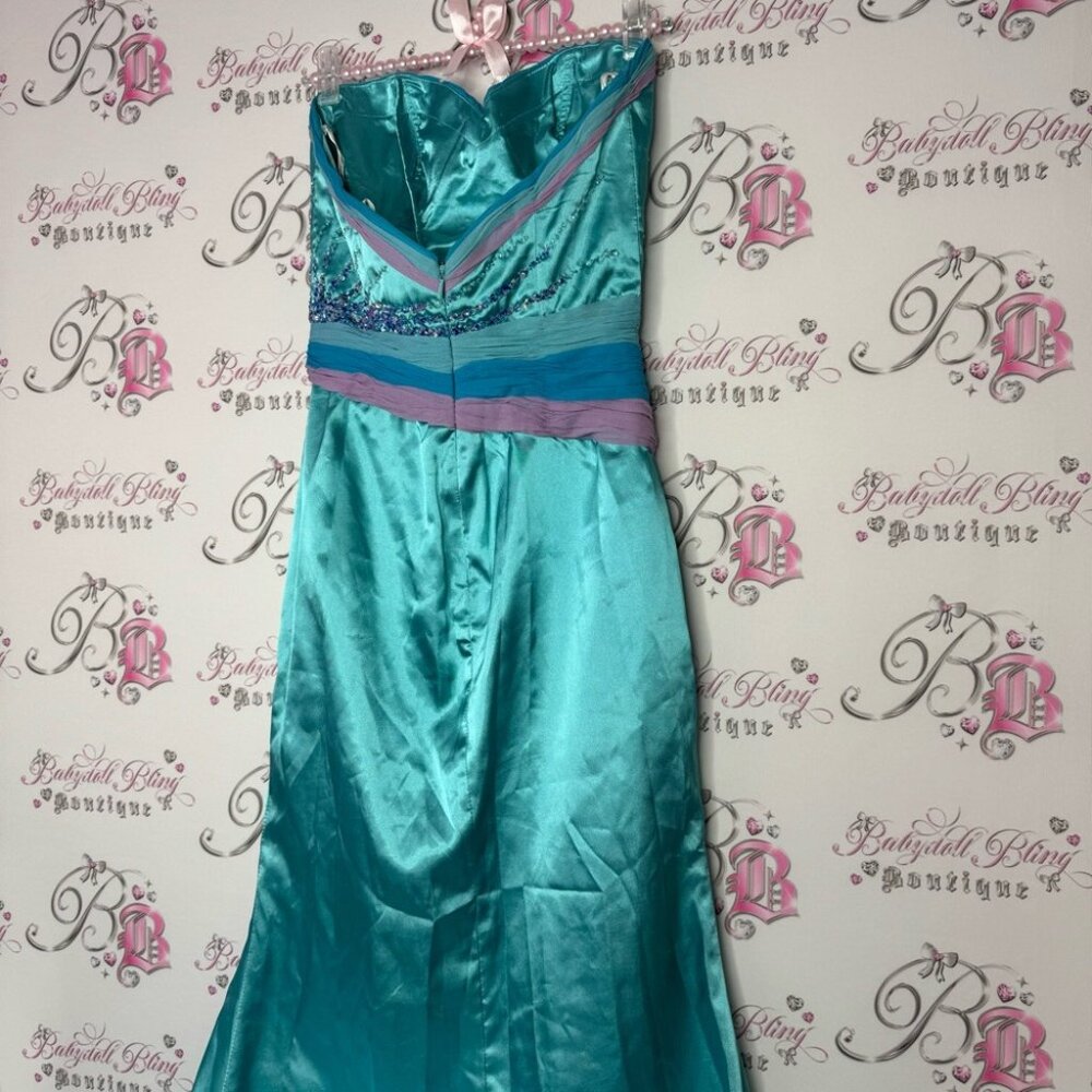 Alyce designs dress gown fairy beaded embroidered ruffle frills mermaid 🧜‍♀️ - Picture 11 of 16